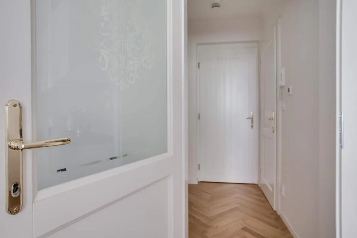 פראג Charming Studio Apartment Near The Historic Center צ'כיה