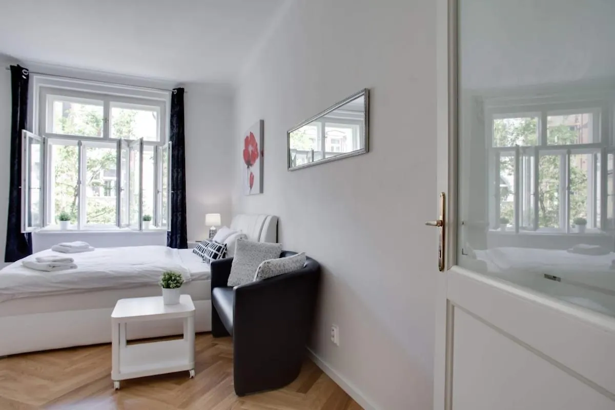 פראג Charming Studio Apartment Near The Historic Center