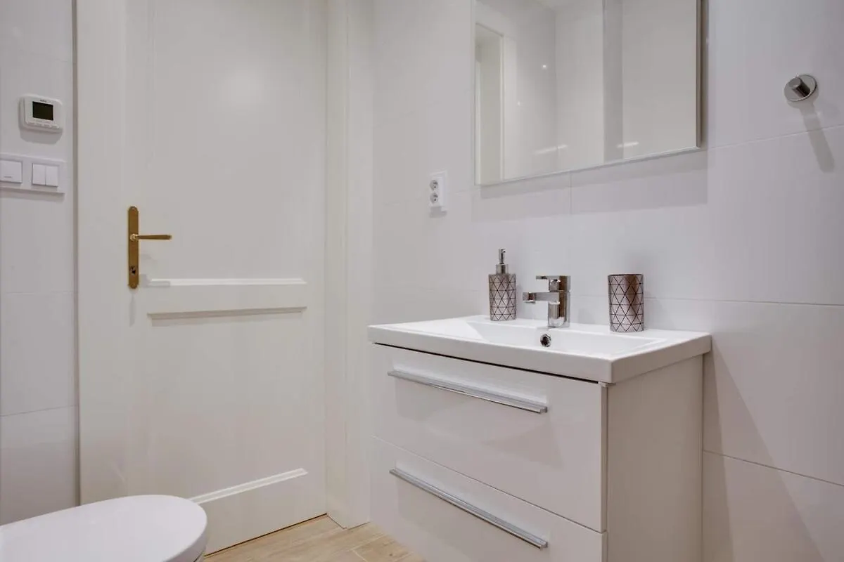 פראג Charming Studio Apartment Near The Historic Center